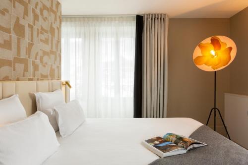 Junior Double Suite with Double Sofa Bed