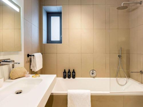 Suite with One Double and Two Twin Beds
