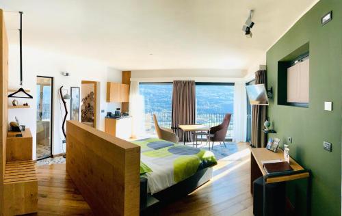 Suite with City View