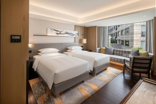 Twin Room with Two Twin Beds and City View