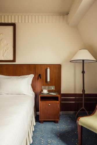 Interconnecting King Room