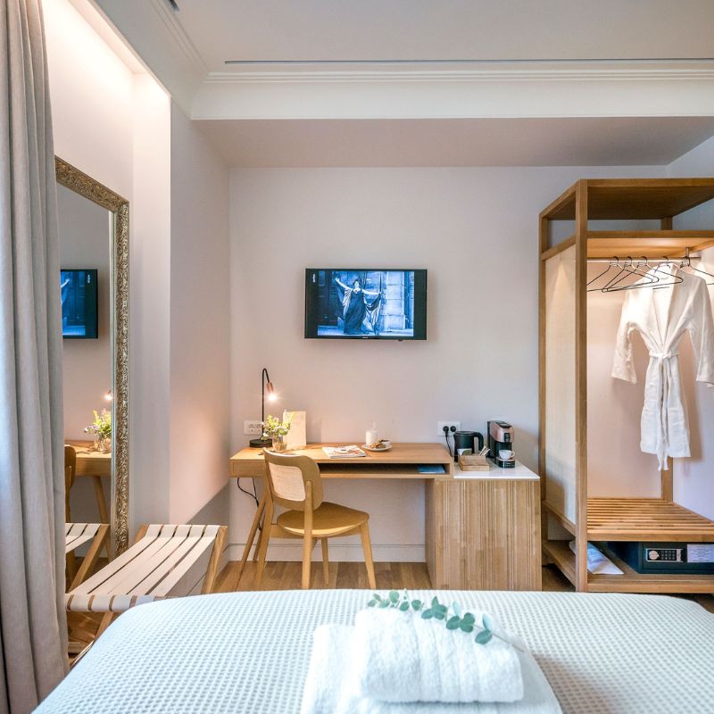 Petite niche Room