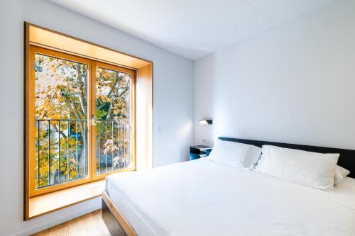 Deluxe One-Bedroom Apartment with Garden View
