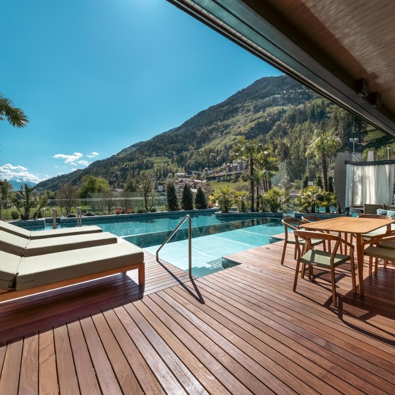 Lake Villa