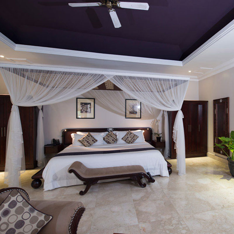 Pool Suite