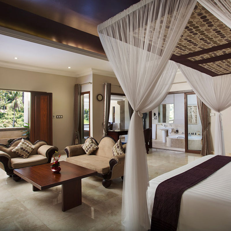 Pool Suite