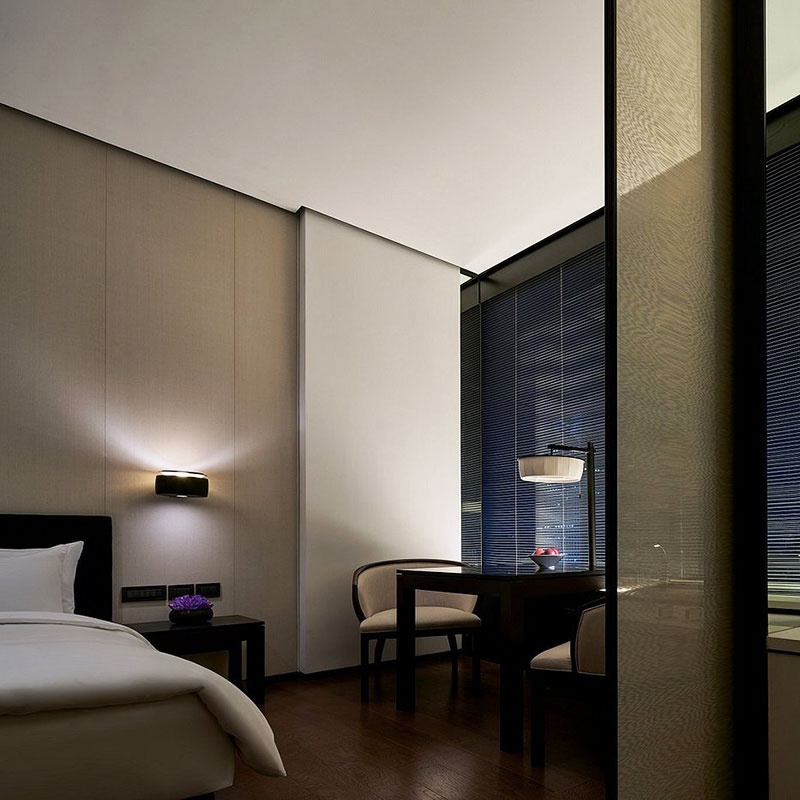 Deluxe Room - 1 King Bed