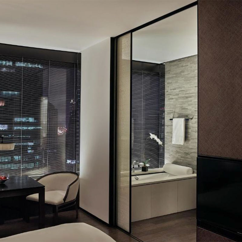 Deluxe Room - 1 King Bed