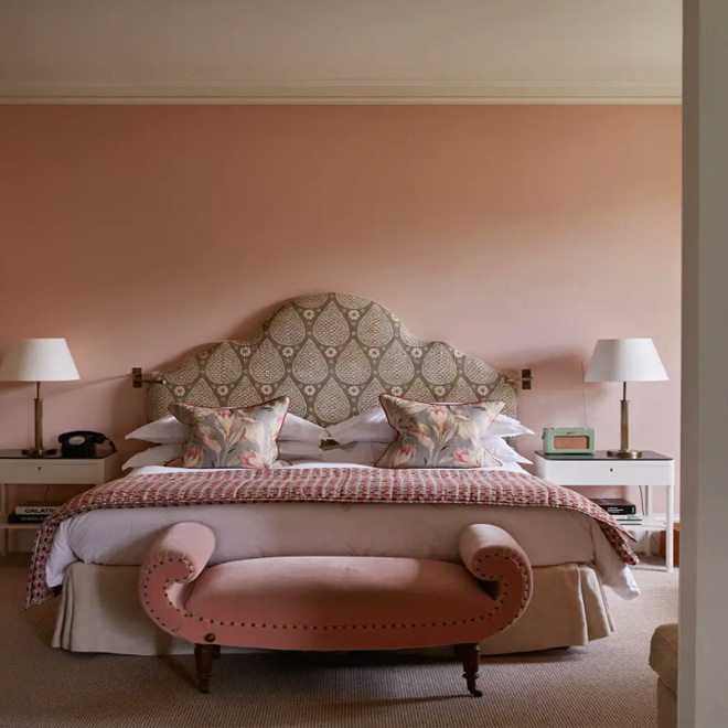 Generous Room