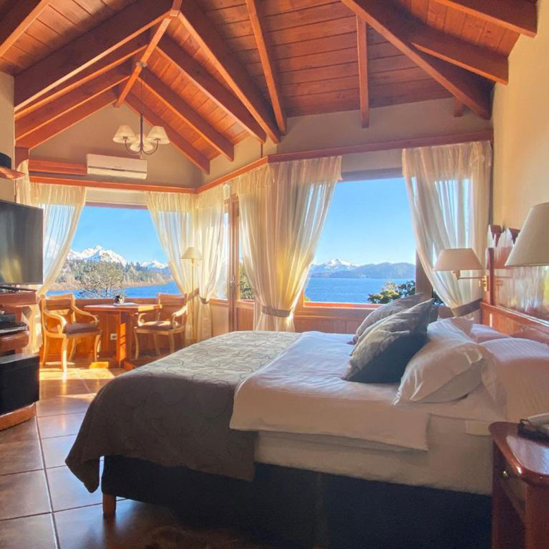 Deluxe Suite - Private Spa 