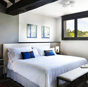 Double Room - 1 King Bed