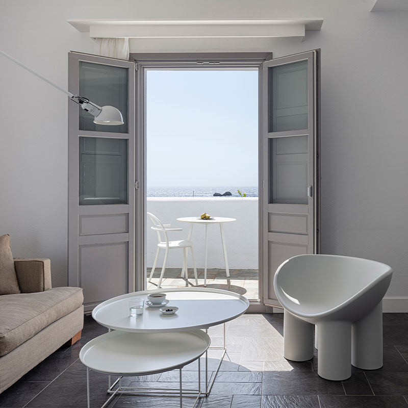 Elegant Sea View Room