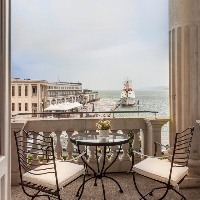 Deluxe Balcony Sea View