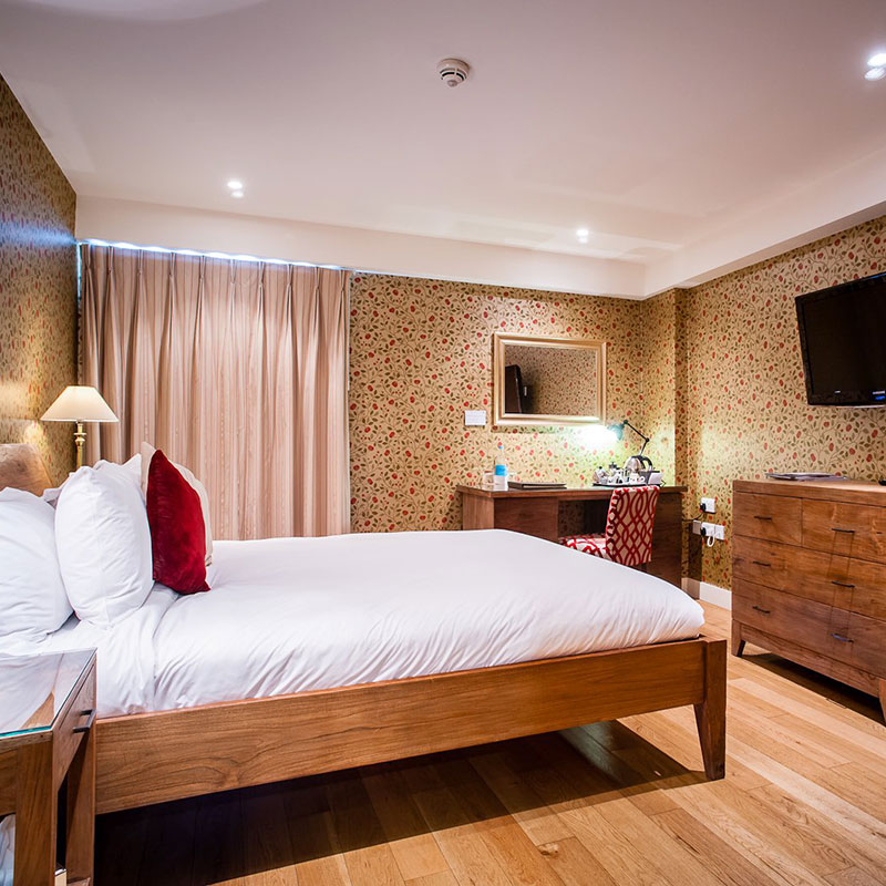 Fellows King Room