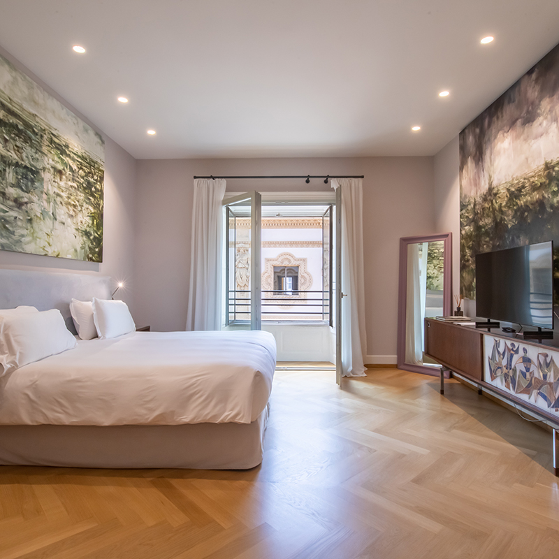 Deluxe Gallery room