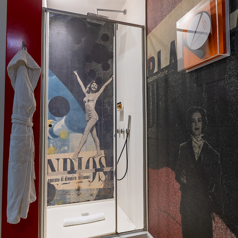 Deluxe Gallery room