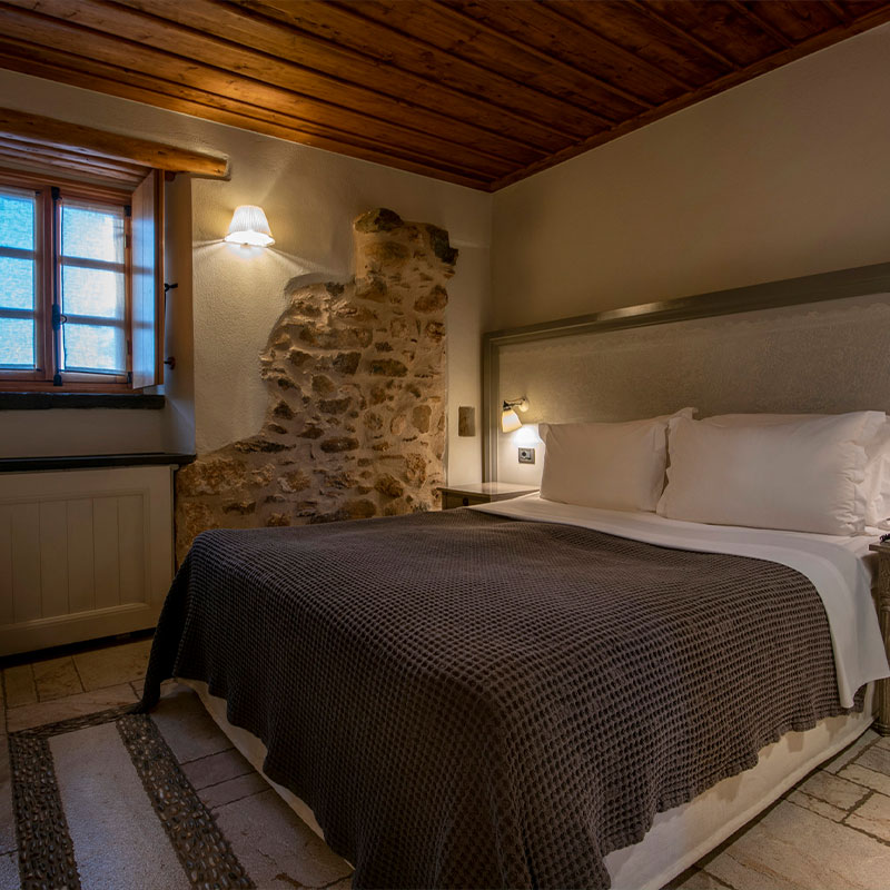 Manor Room