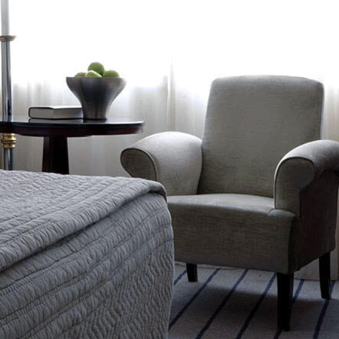 Classic Room - 1 Queen Bed 
