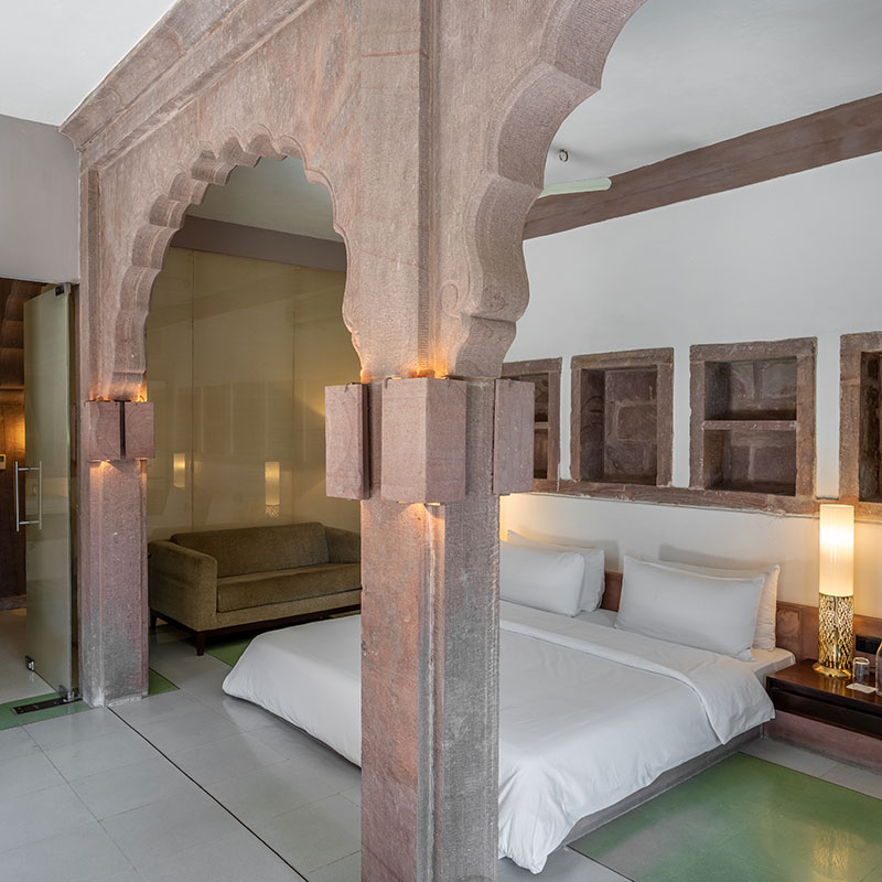 HERITAGE SUITE (OLD WING)