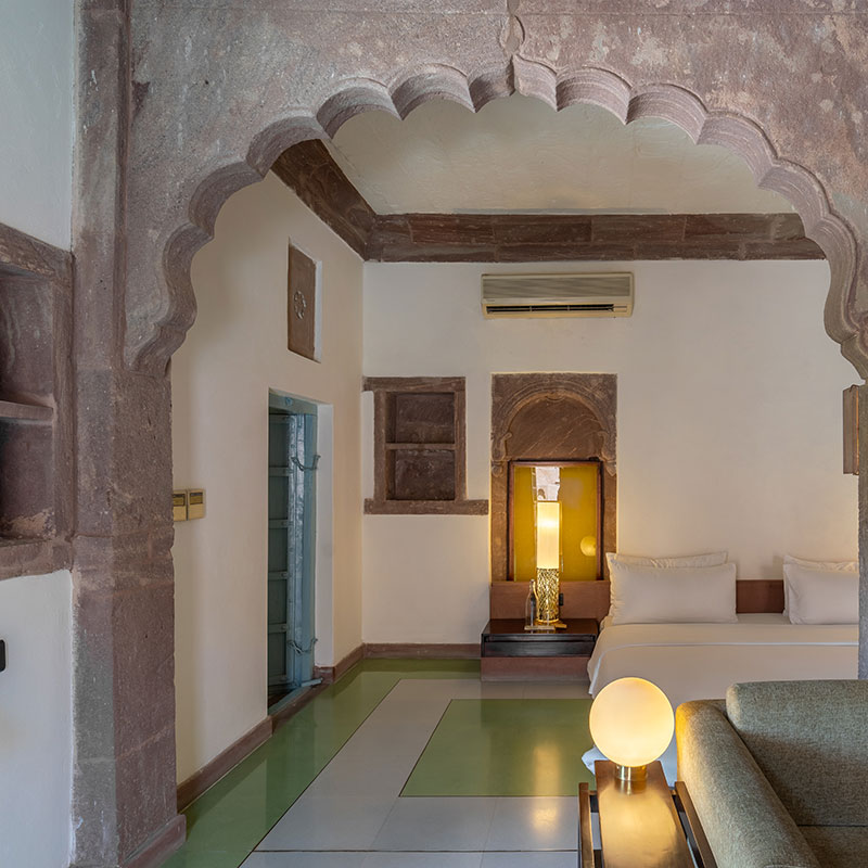 HERITAGE SUITE (OLD WING)