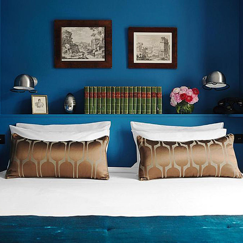 Superior Room - 1 Queen Bed