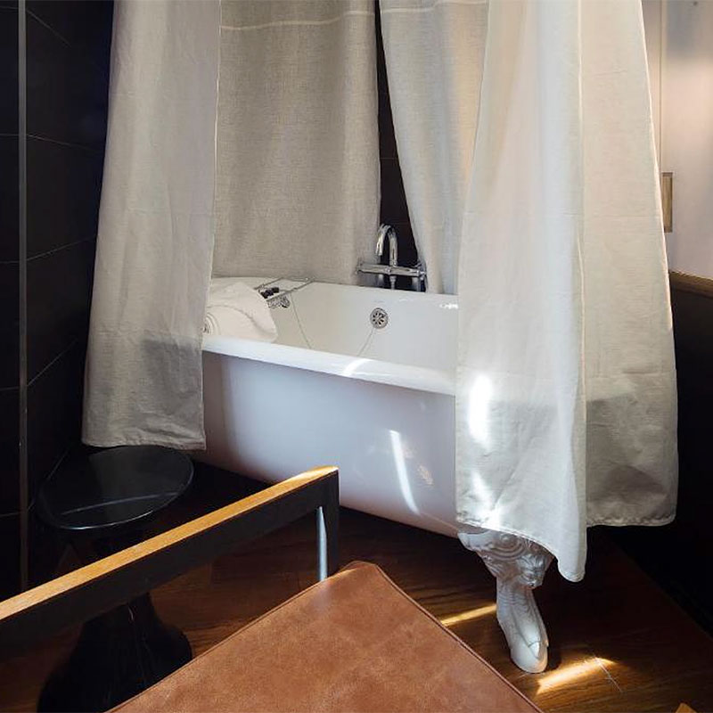 Romantic Room - Romantic