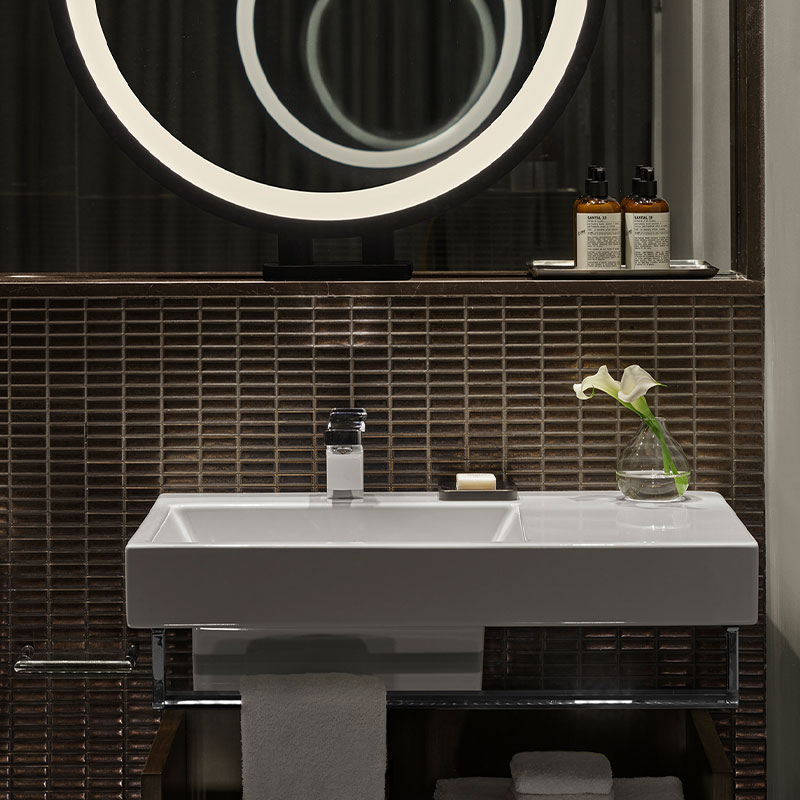 ModernHaus King Studio