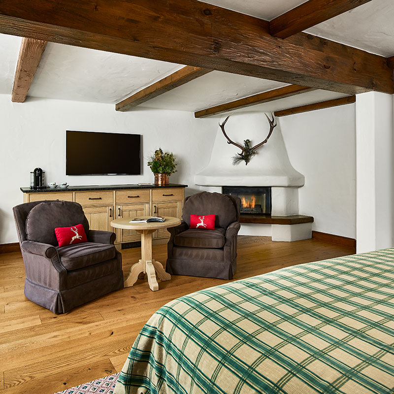 Blue Spruce Junior Suite 1 King