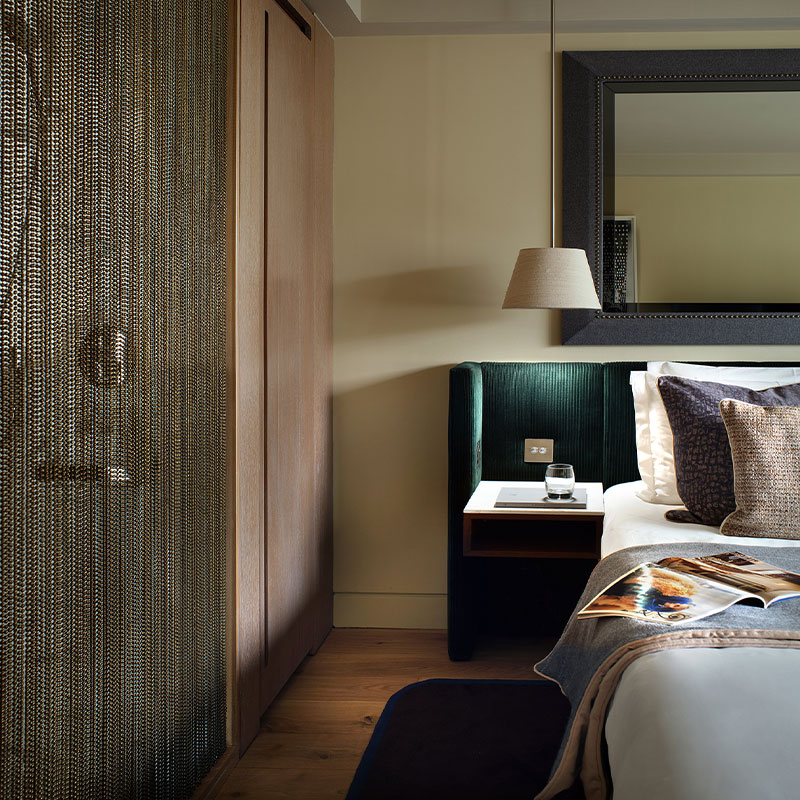 Premium Room - 1 King Bed 