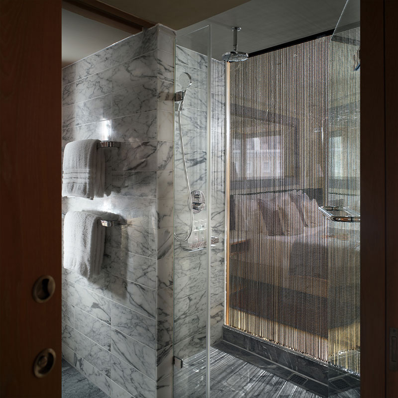 Premium Room - 1 King Bed 