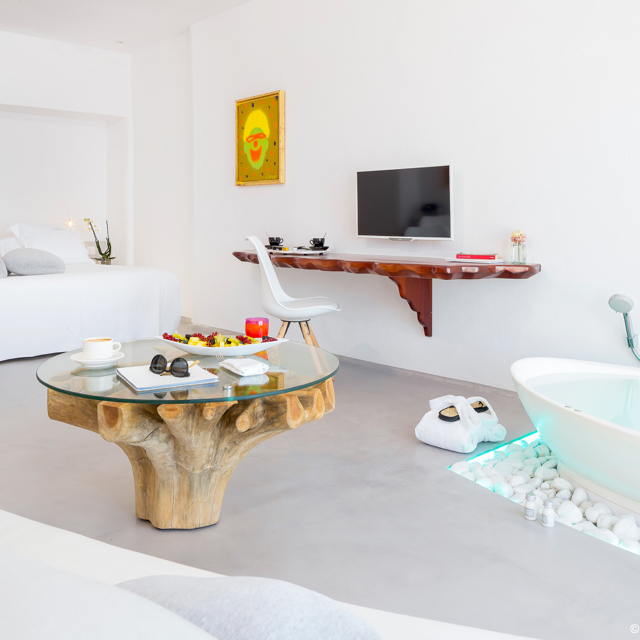 Double Deluxe Room - 1 Double Bed