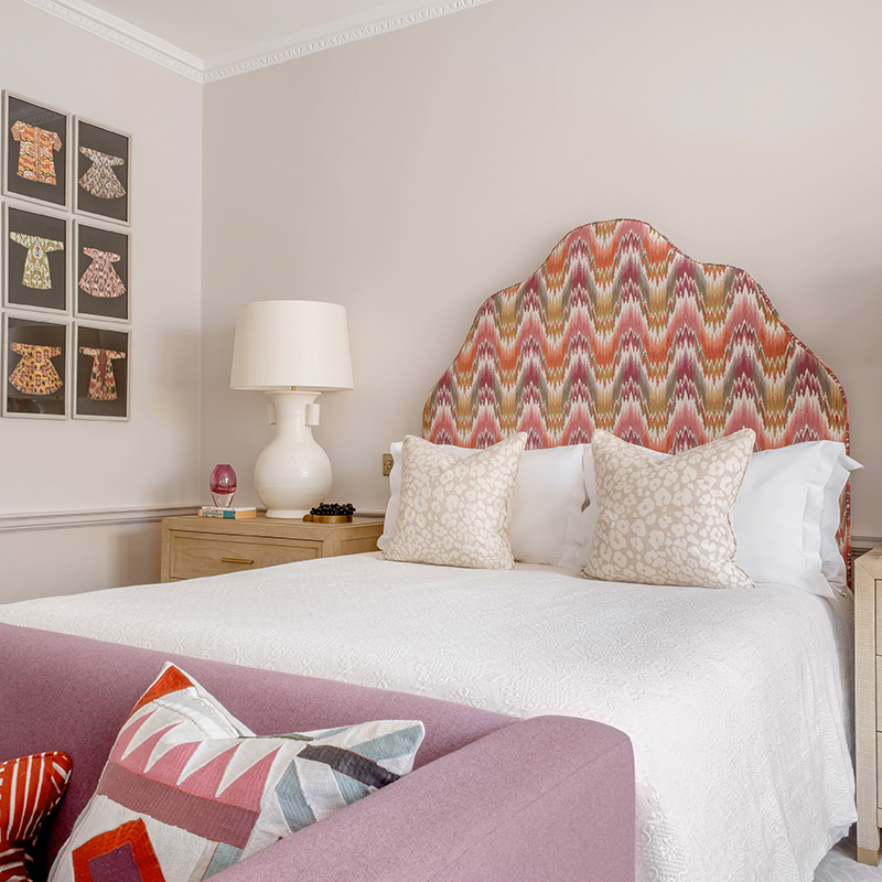Classic Room - 1 Queen Bed 