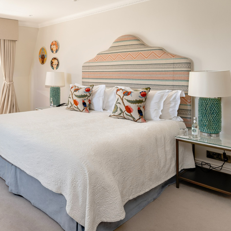 Heritage Room - 1 Queen Bed