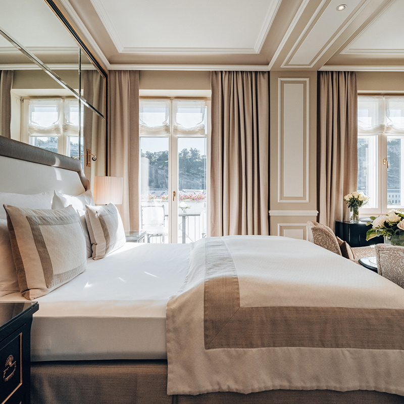 Deluxe Room - View