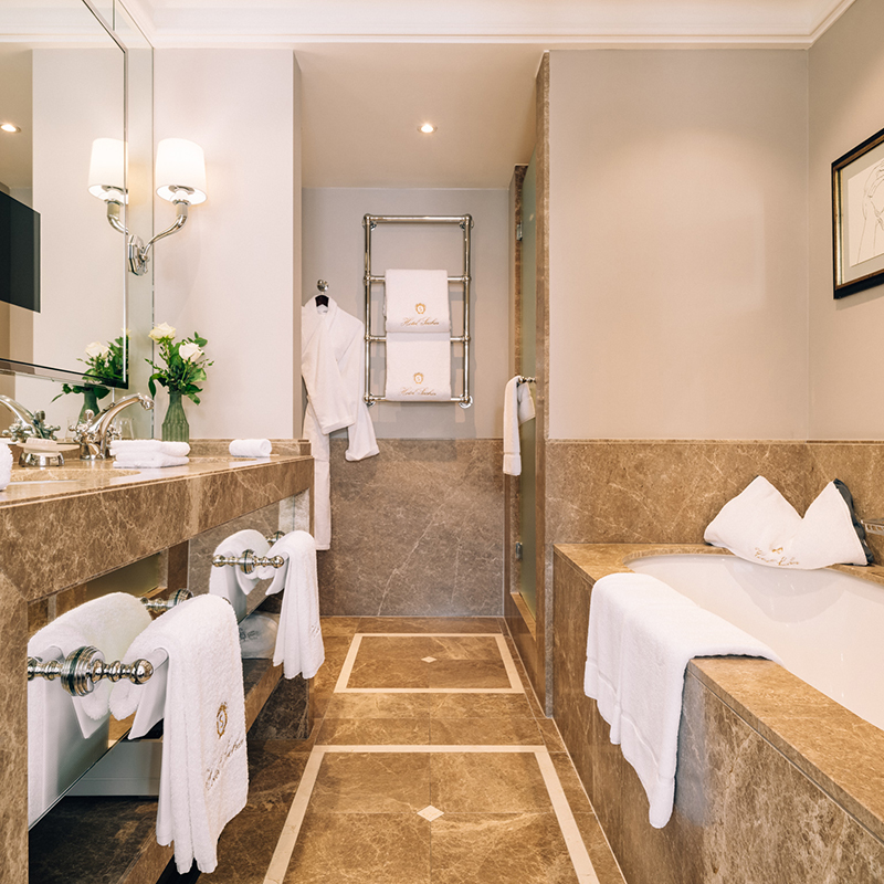 Deluxe Room - View