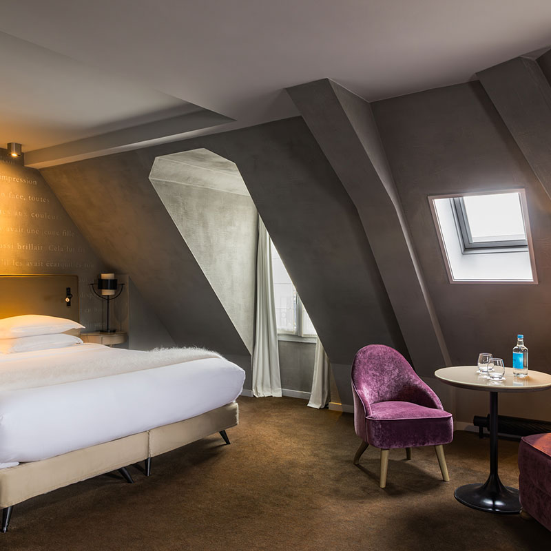 Junior Suite - 1 Queen Bed