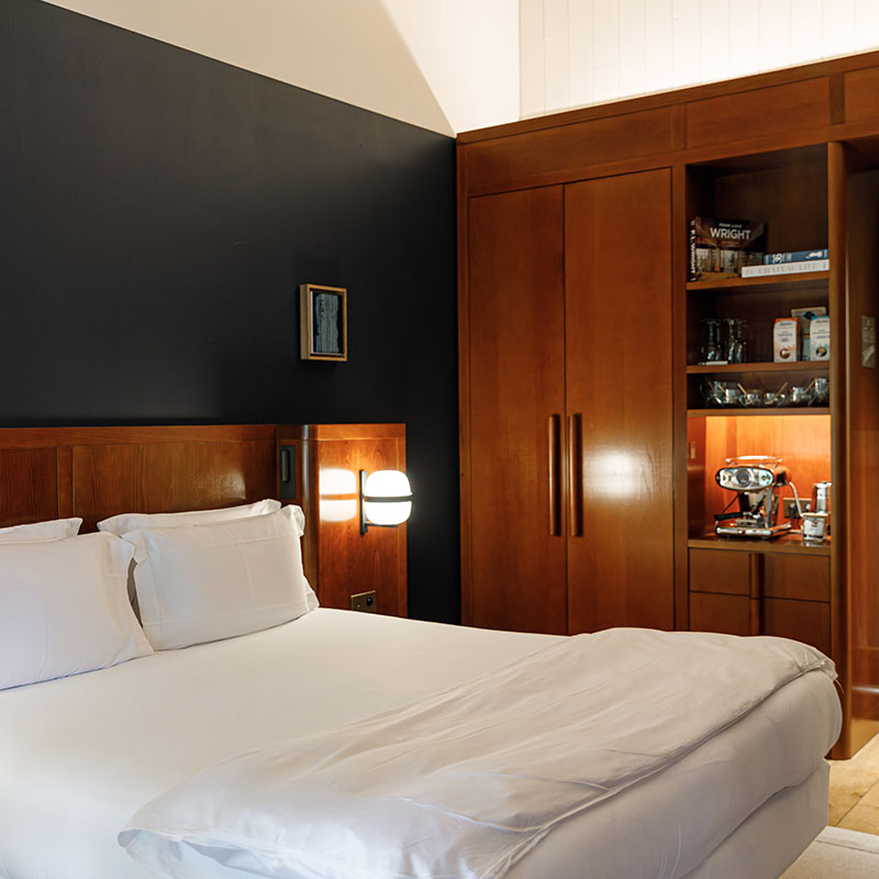 Prestige Room 