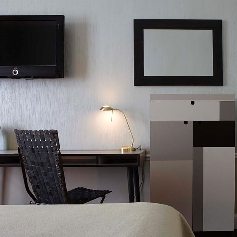 The Large Club Twin - Room