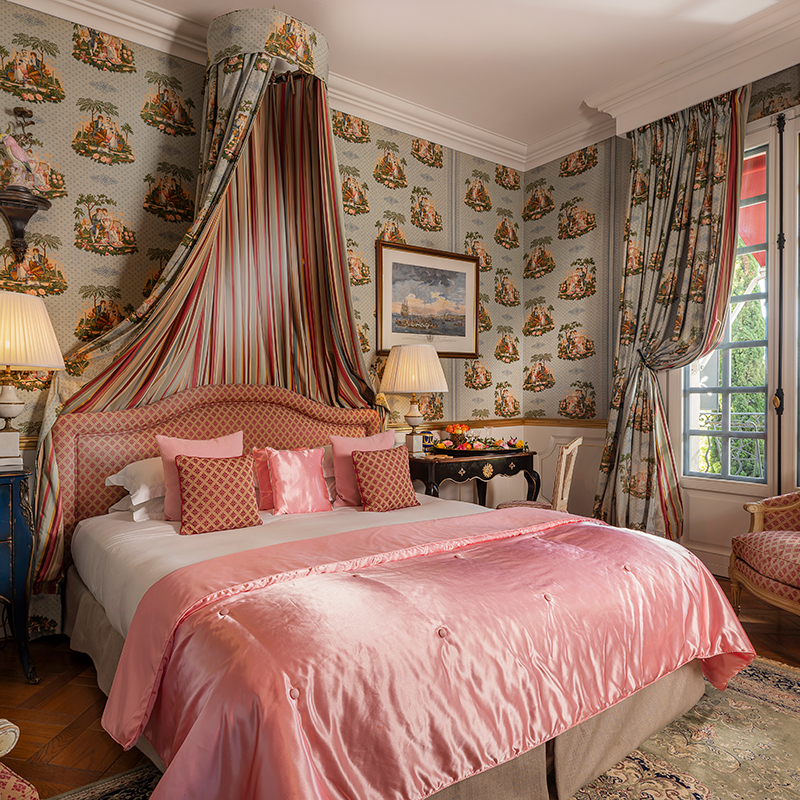 Elegance Room