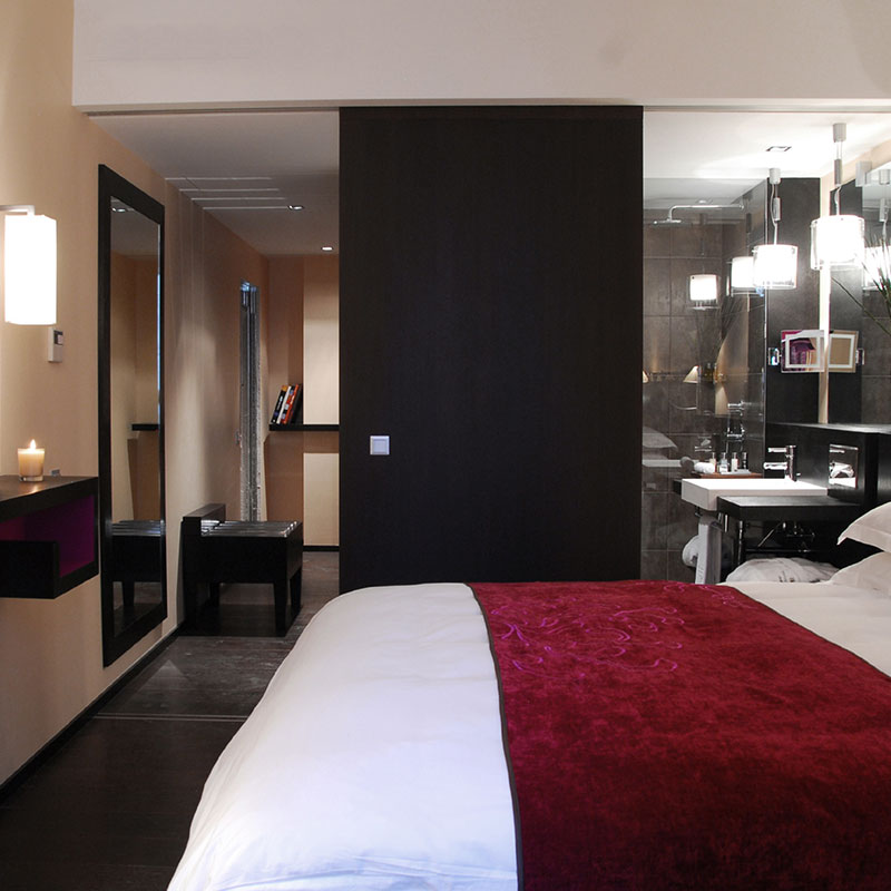 Deluxe Room - 1 King Bed