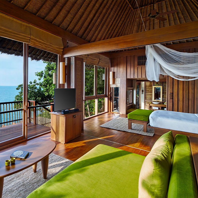 Ocean Front Pool Villa Suite