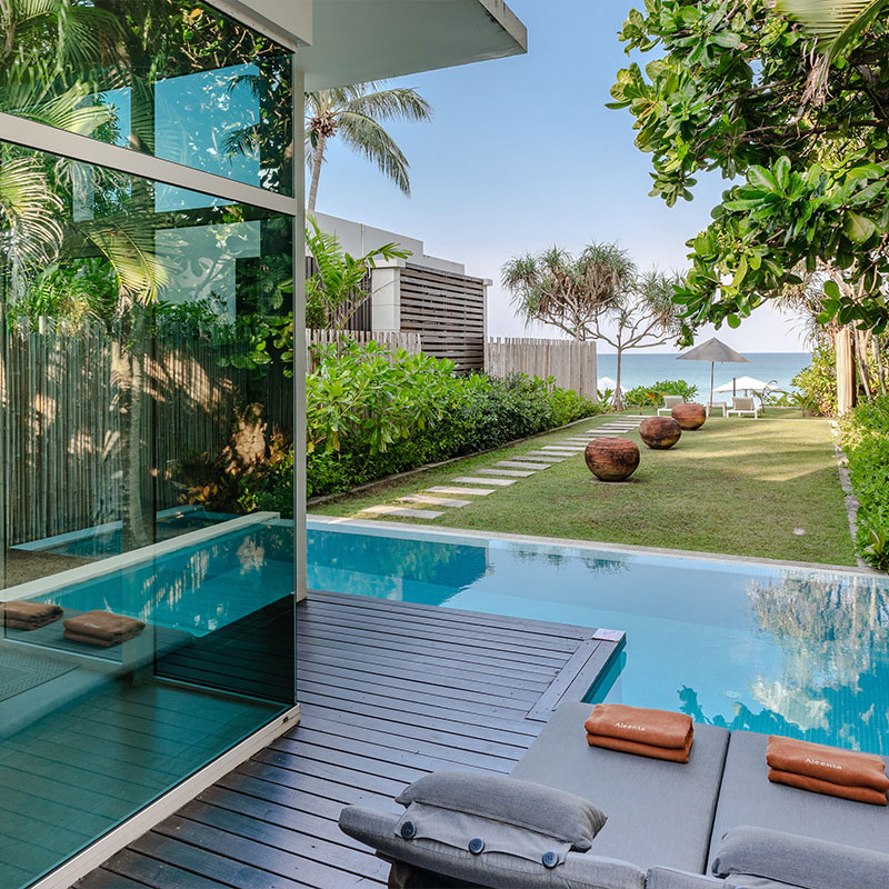 Beachfront Pool Suite