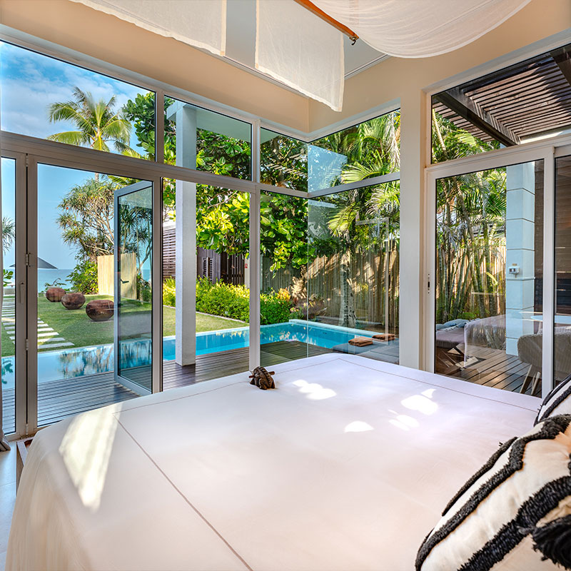 Beachfront Pool Suite