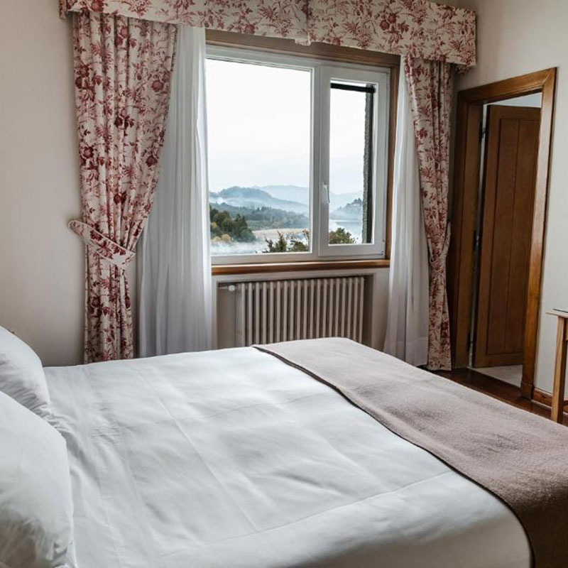 Lake View Room In Bustillo Building
