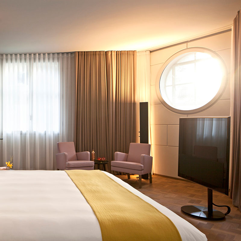 Deluxe Suite