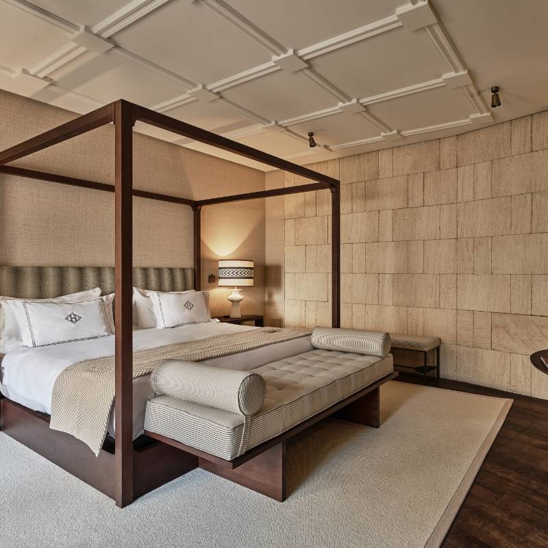 Junior Suite - 1 King Bed