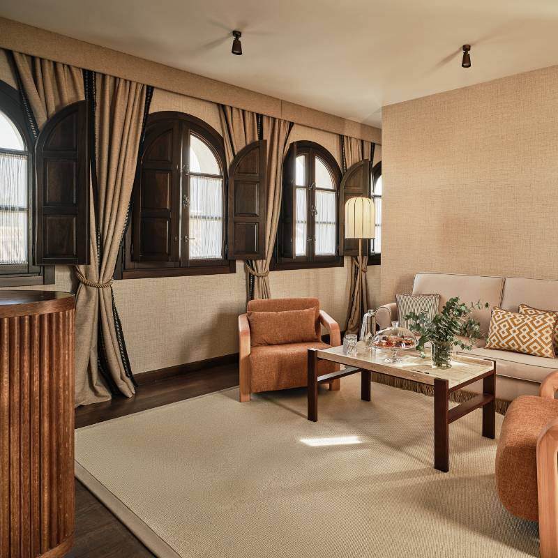 Junior Suite - 1 King Bed