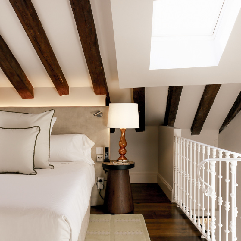 Junior Suite - 1 King Bed