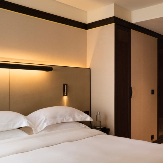 Hyatt Queen