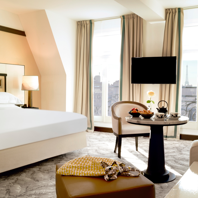 Junior Suite - 1 King Bed